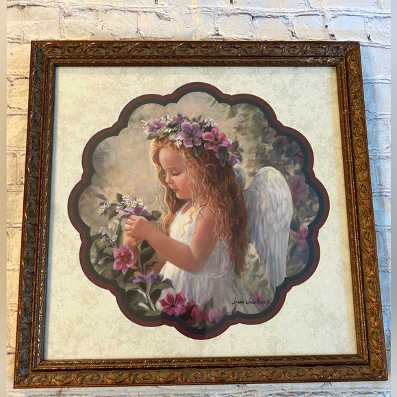 VINTAGE HOME INTERIORS & GIFTS ANGEL IN PURPLE PICTURE FRAMES LAURIE SNOW HEIN - Picture 1 of 8